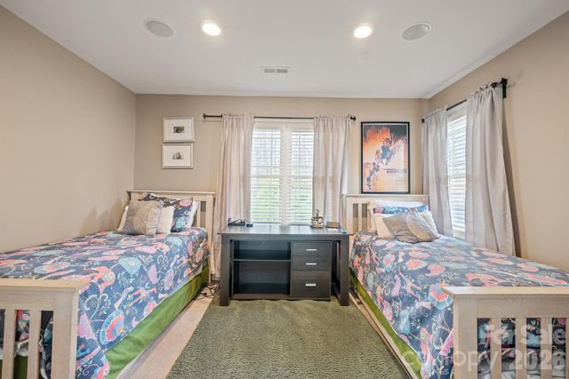 140 Pine Bluff Drive, Mooresville, NC 28117