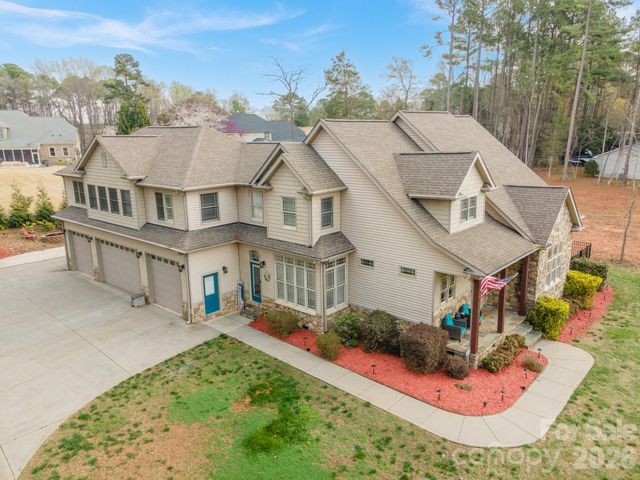 140 Pine Bluff Drive, Mooresville, NC 28117