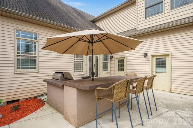 140 Pine Bluff Drive, Mooresville, NC 28117