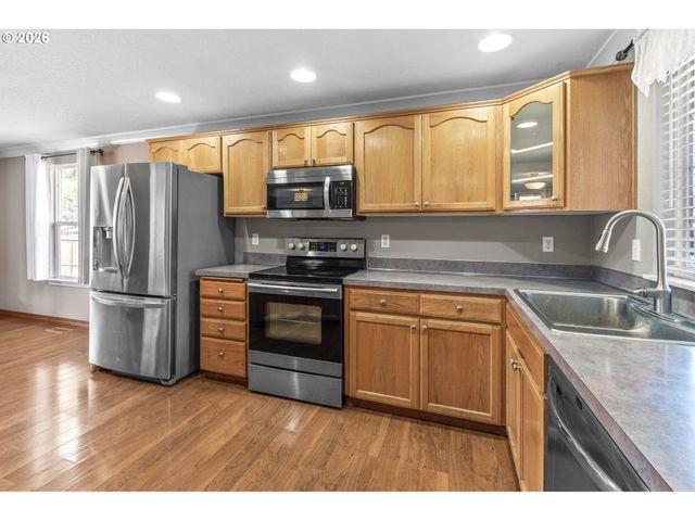 12001 Ne 75TH Cir, Vancouver, WA 98682