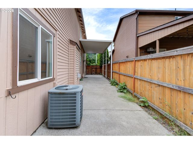 12001 Ne 75TH Cir, Vancouver, WA 98682