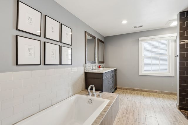 114 Hickory Street, Frankfort, IL 60423