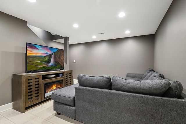 114 Hickory Street, Frankfort, IL 60423