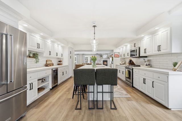 114 Hickory Street, Frankfort, IL 60423