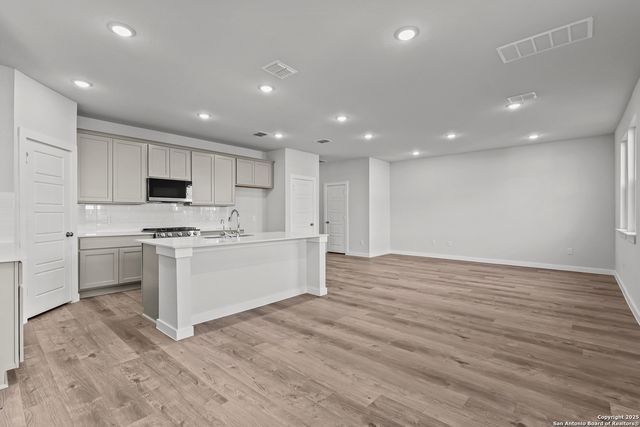 6506 Bufflehead Bend, Leon Valley, TX 78240