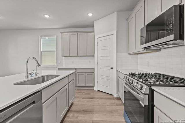 6506 Bufflehead Bend, Leon Valley, TX 78240