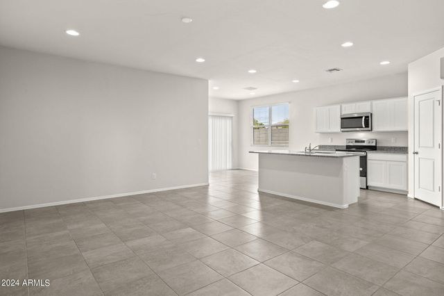 1429 W WALTON Avenue, Coolidge, AZ 85128