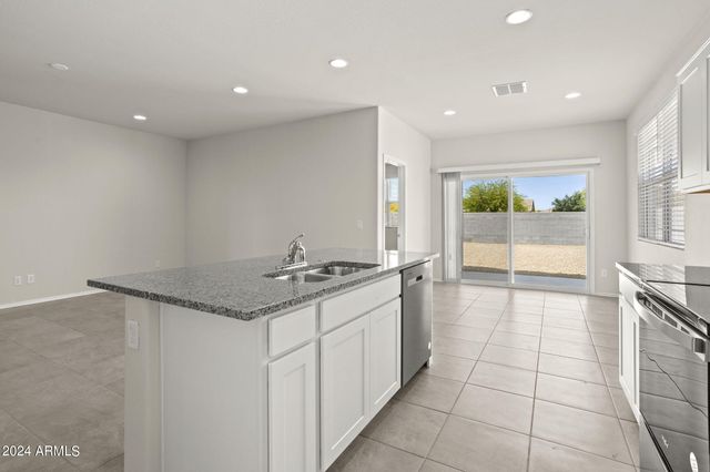 1429 W WALTON Avenue, Coolidge, AZ 85128