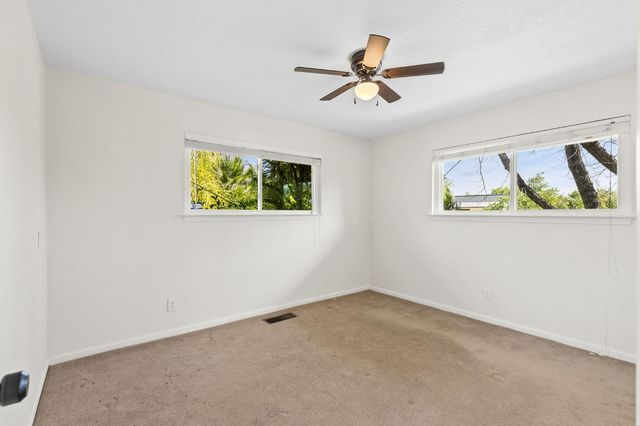 7301 Ridgeview Ln, Penryn, CA 95663