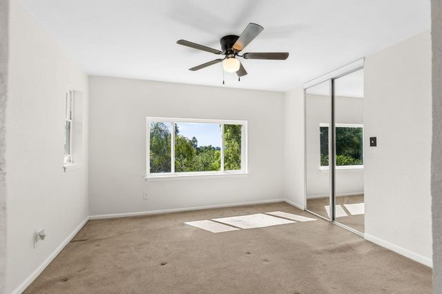 7301 Ridgeview Ln, Penryn, CA 95663