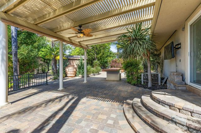 7301 Ridgeview Ln, Penryn, CA 95663