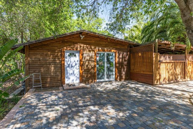 7301 Ridgeview Ln, Penryn, CA 95663