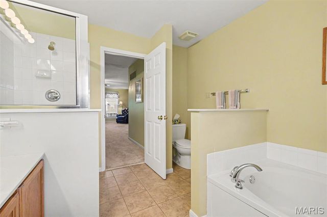 4814 Forder Oaks Court, Oakville, MO 63129