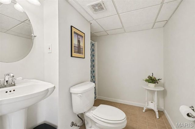 4814 Forder Oaks Court, Oakville, MO 63129
