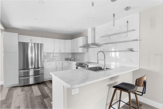 5318 9TH AVENUE N, St Petersburg, FL 33710