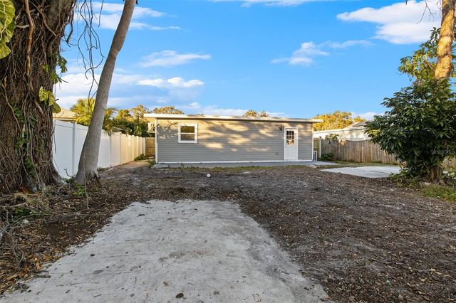 5318 9TH AVENUE N, St Petersburg, FL 33710