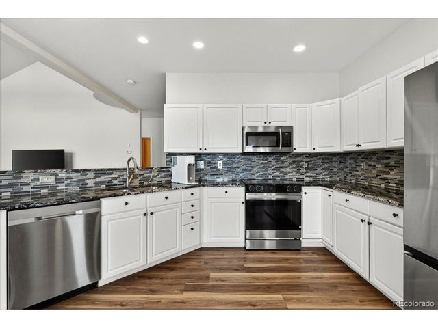 9477 Burgundy Cir, Highlands Ranch, CO 80126