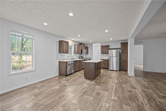 125 Asher Lane, Lexington, NC 27292