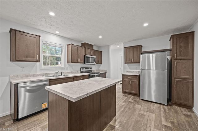 125 Asher Lane, Lexington, NC 27292