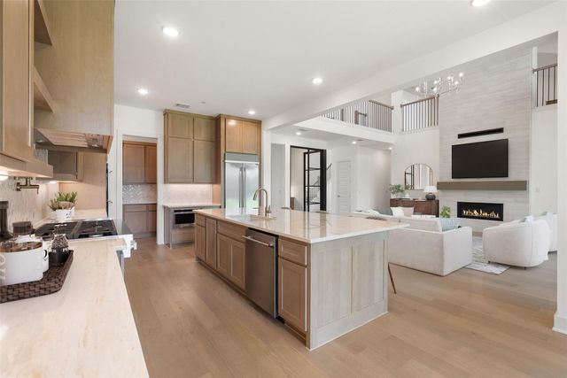 7500 Davenport Divide RD, Austin, TX 78738