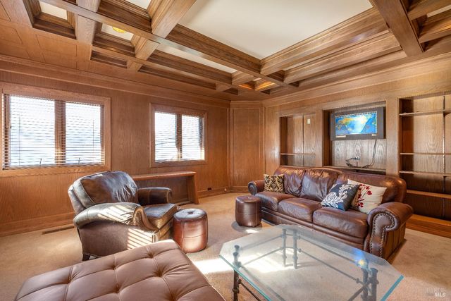 3295 Warm Springs Rd, Glen Ellen, CA 95442