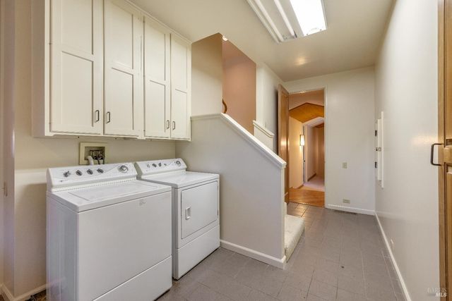 3295 Warm Springs Rd, Glen Ellen, CA 95442