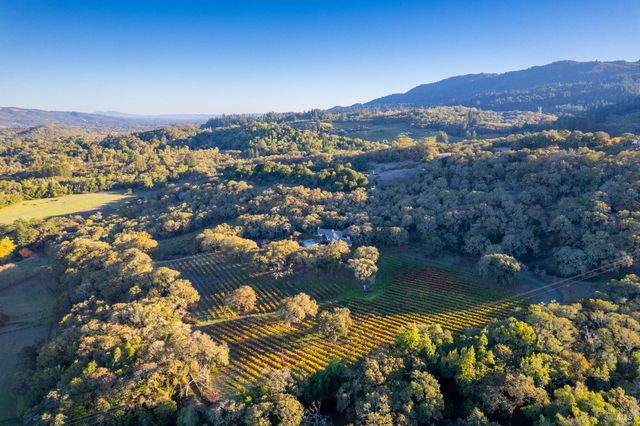 3295 Warm Springs Rd, Glen Ellen, CA 95442