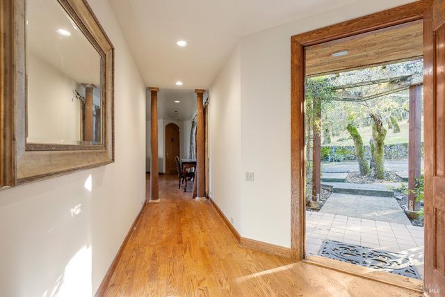 3295 Warm Springs Rd, Glen Ellen, CA 95442