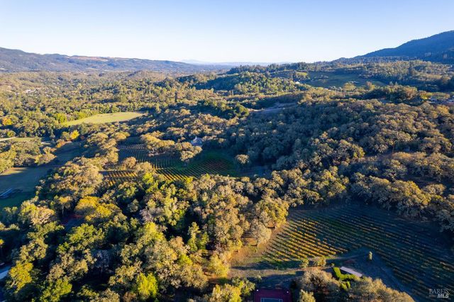 3295 Warm Springs Rd, Glen Ellen, CA 95442