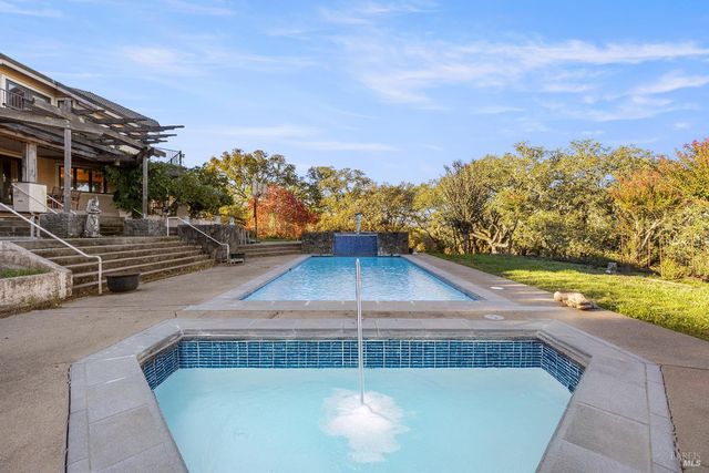 3295 Warm Springs Rd, Glen Ellen, CA 95442