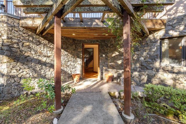 3295 Warm Springs Rd, Glen Ellen, CA 95442
