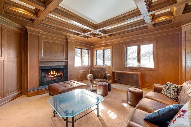 3295 Warm Springs Rd, Glen Ellen, CA 95442