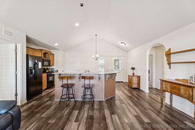 11109 N 148 East Avenue, Owasso, OK 74055