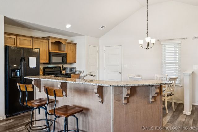 11109 N 148 East Avenue, Owasso, OK 74055