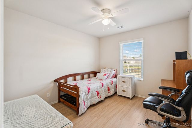 11109 N 148 East Avenue, Owasso, OK 74055