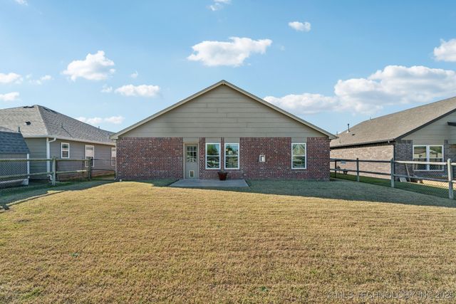 11109 N 148 East Avenue, Owasso, OK 74055