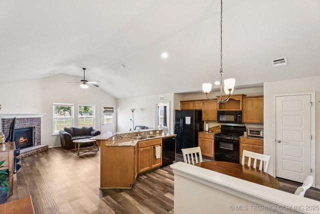 11109 N 148 East Avenue, Owasso, OK 74055