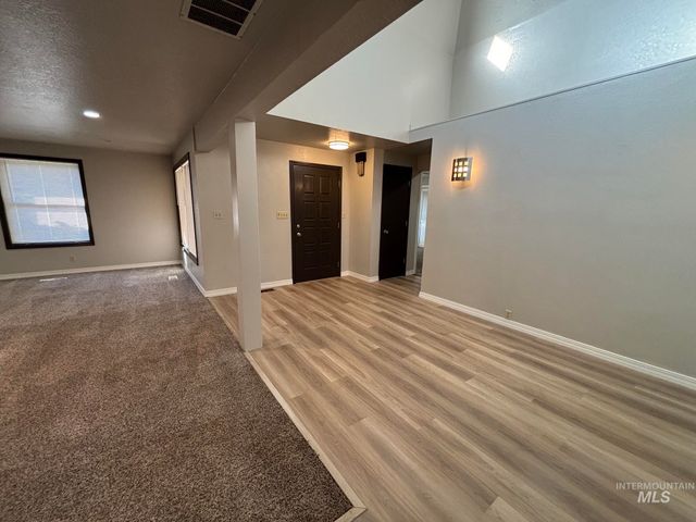 1876 W Malad Ln, Boise, ID 83705