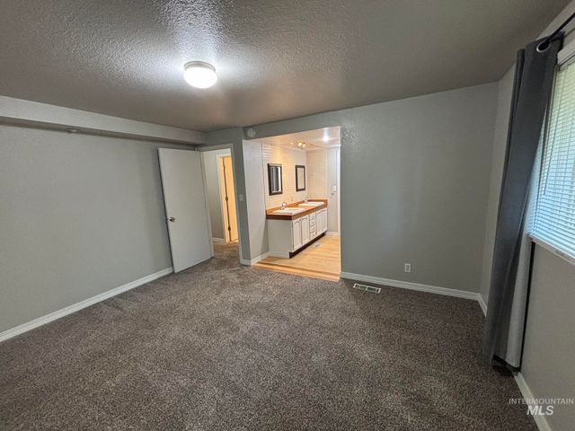 1876 W Malad Ln, Boise, ID 83705
