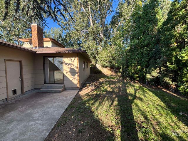 1876 W Malad Ln, Boise, ID 83705