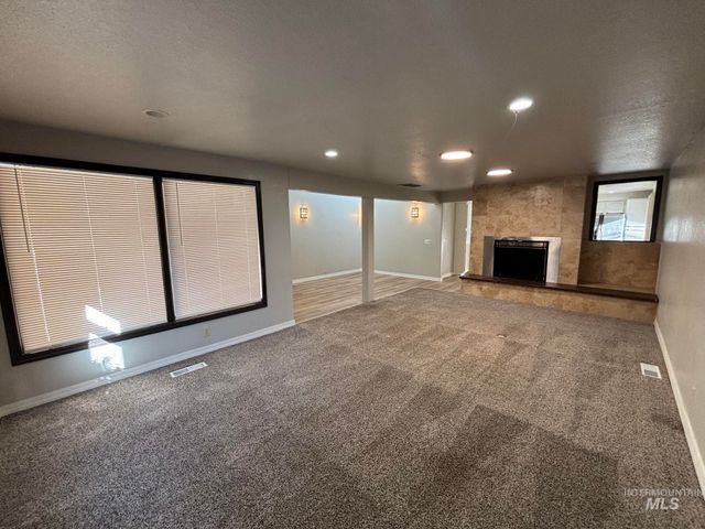 1876 W Malad Ln, Boise, ID 83705
