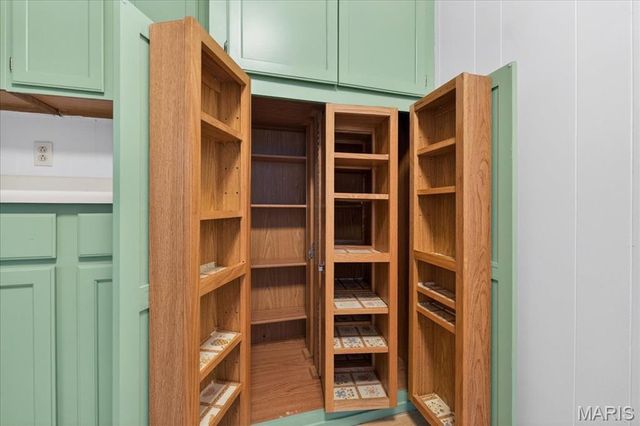 101 N Ruby Lane, Fairview Heights, IL 62208