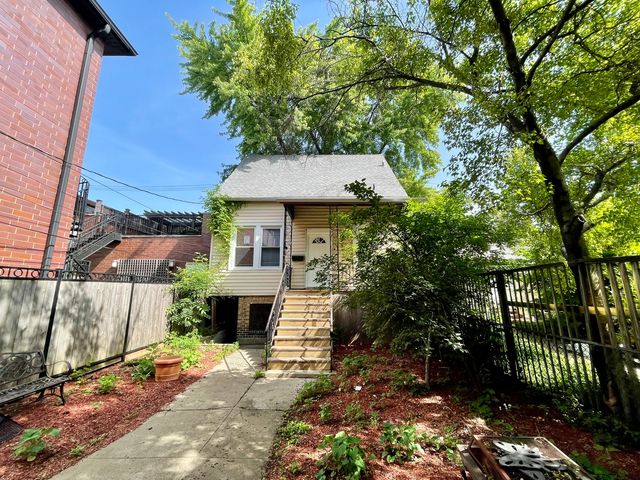 1722 W Nelson Street CH, Chicago, IL 60657