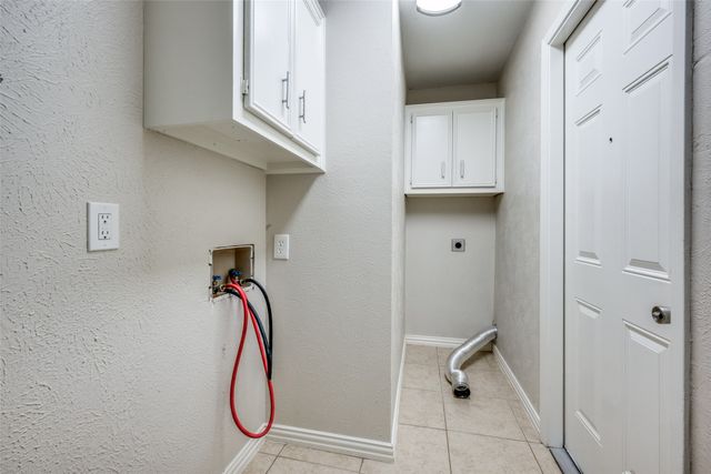 2712 Winchester Court, Denton, TX 76209