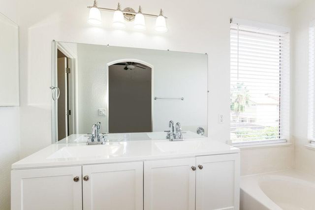 4039 W Salter Drive, Glendale, AZ 85308