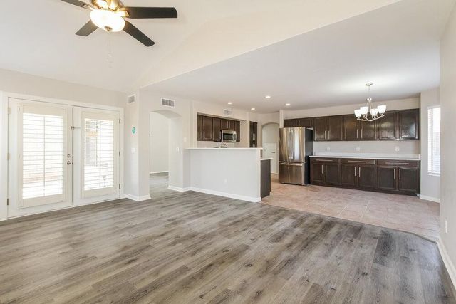 4039 W Salter Drive, Glendale, AZ 85308