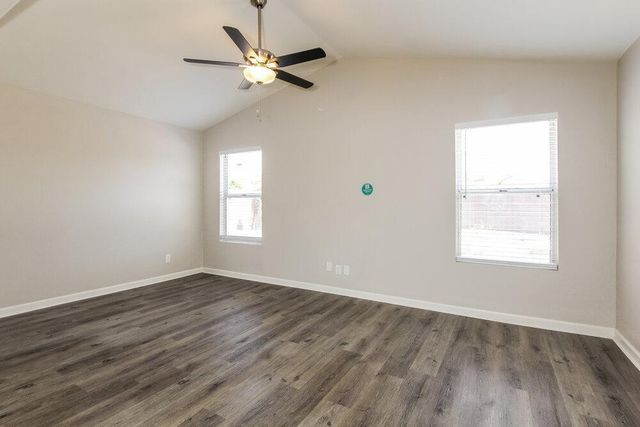 4039 W Salter Drive, Glendale, AZ 85308