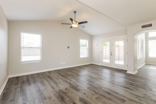 4039 W Salter Drive, Glendale, AZ 85308