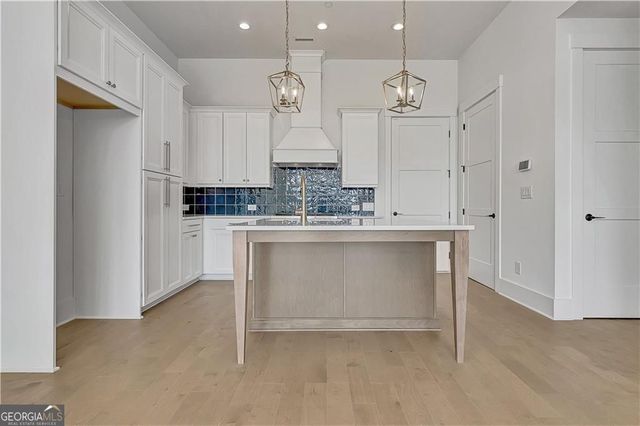 180 Rolison Way, Fayetteville, GA 30214