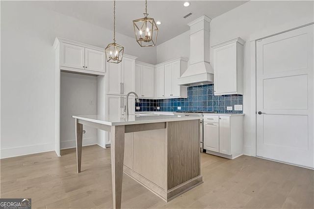 180 Rolison Way, Fayetteville, GA 30214